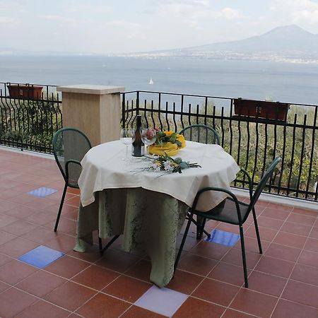 Ancelle Sorrento - Casa D'Accoglienza Hotel กาสเตลลัมมาเร ดิ สตาเบีย ภายนอก รูปภาพ